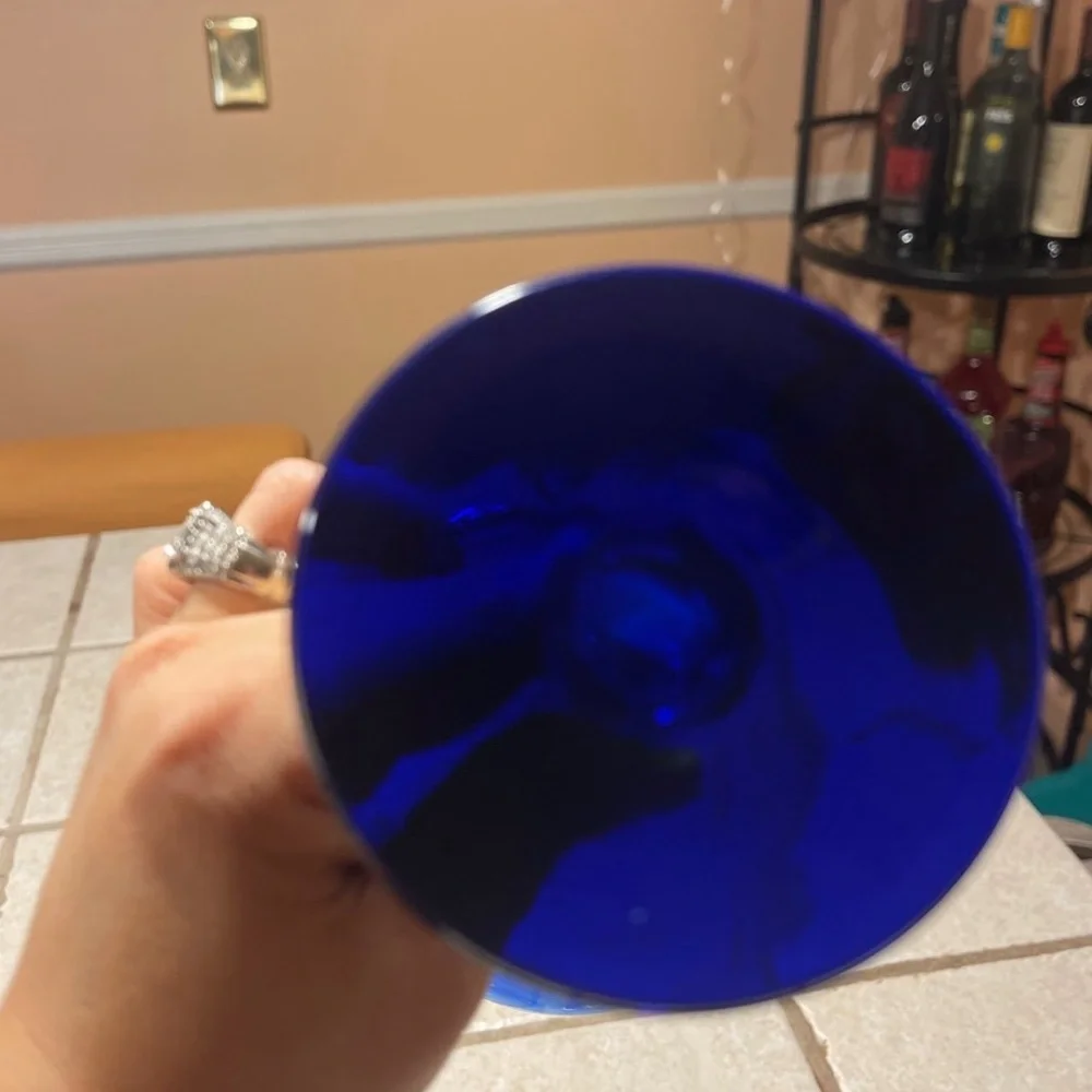 Handblown Blue Rim Martini Glass With Clear Stem & Bubble Detailing 6.25